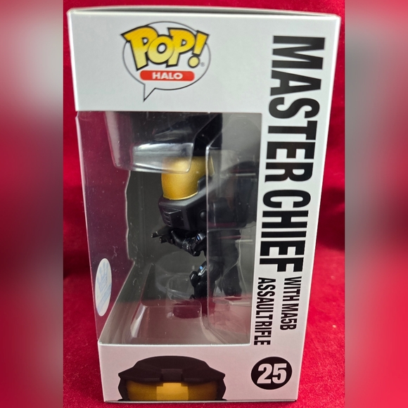 Master chief with MA58 rifle funko exclusive # 25 (nib) With Pop Protector - Picture 5 of 7